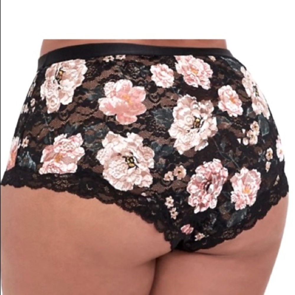 TORRID BLACK FLORAL LACE HIGH WAIST PANTY